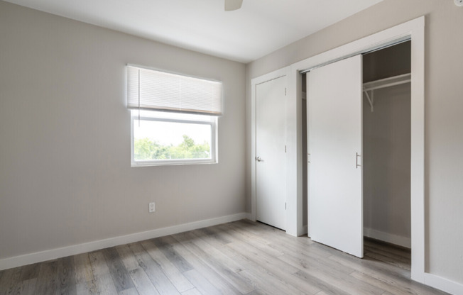 Studio, 1 bath, 400 sqft, $890, Unit 1800-115