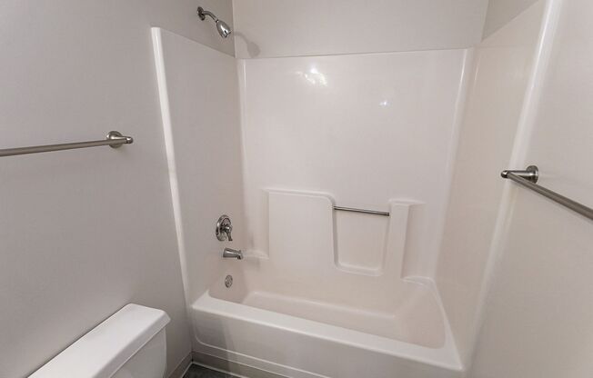 2 beds, 2 baths, 1,147 sqft, $1,335, Unit AL-78