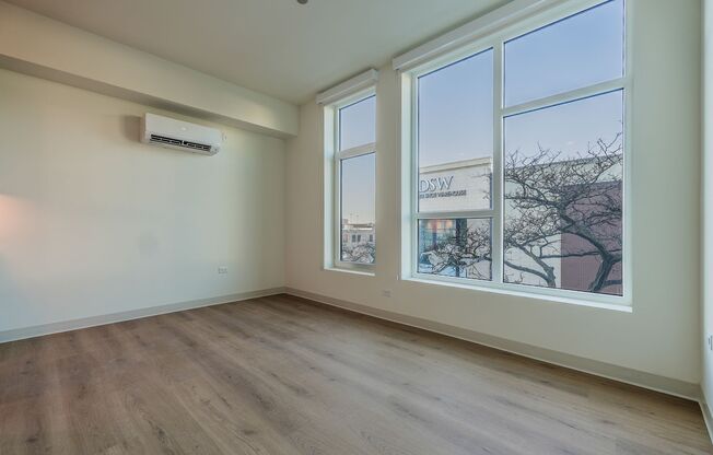 1 bed, 1 bath, 389 sqft, $2,415, Unit 316