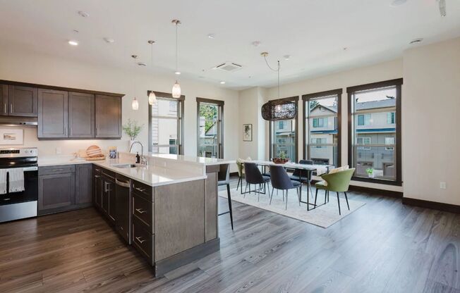 1 bed, 1 bath, 879 sqft, $1,990, Unit 08205