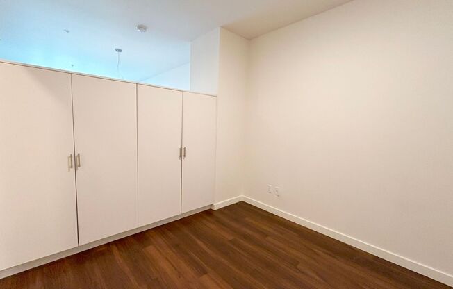 1 bed, 1 bath, 575 sqft, $2,015, Unit 504