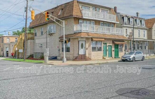 242 N BROADWAY