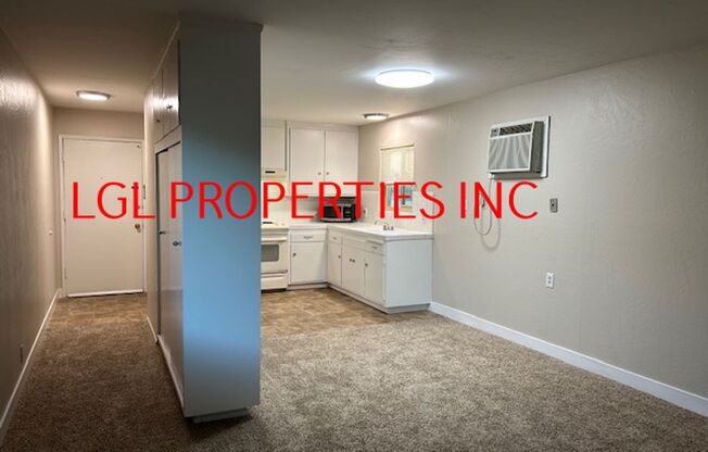 1 bed, 1 bath, 800 sqft, $1,250, Unit D