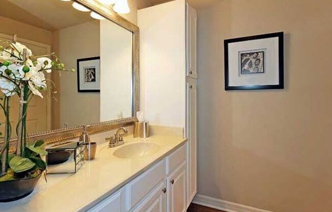 2 beds, 2 baths, 1,200 sqft, $1,510, Unit 05302