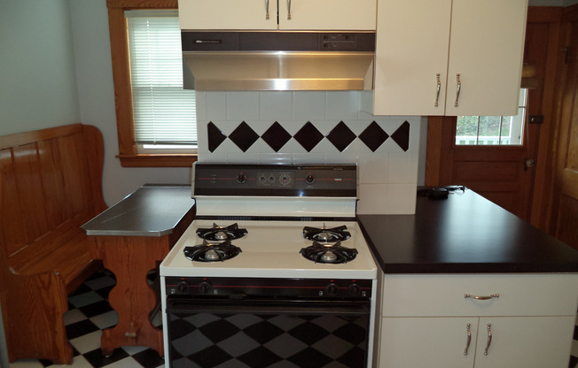 68 TEMPLETON PKWY