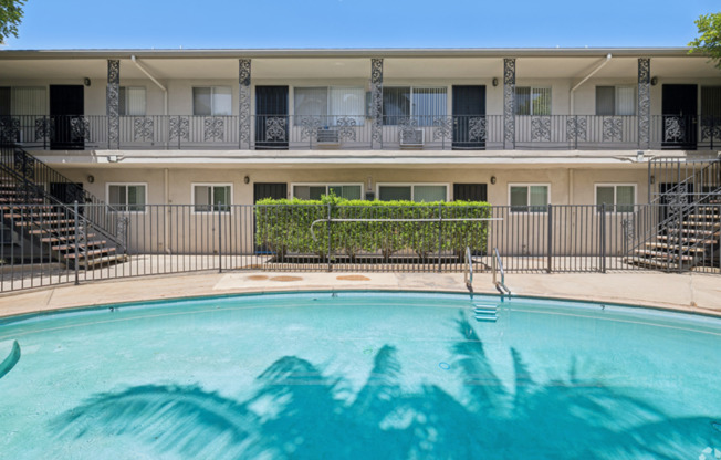 Mardi Gras Apartments | Palmyra Apartments