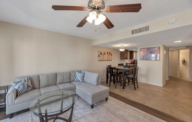 Charming 2-bedroom, 2.5-bathroom condo with a garage in Scottsdale, AZ