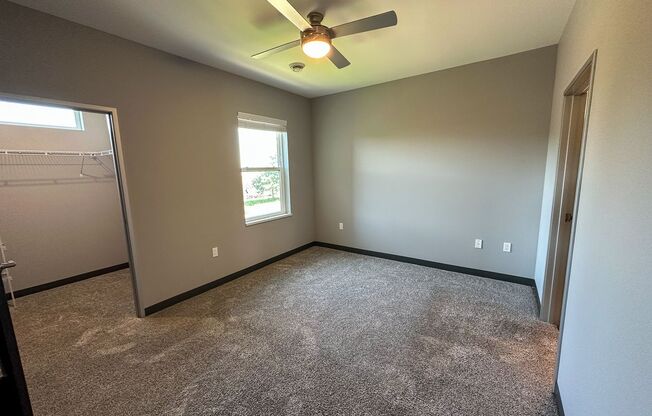 1 bed, 1 bath, $975