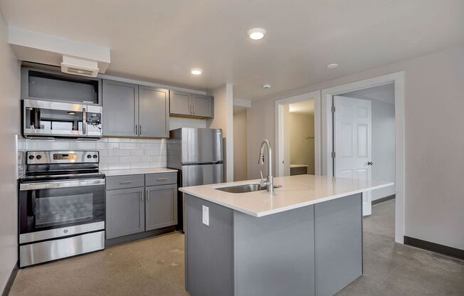 2 beds, 2 baths, 933 sqft, $2,099, Unit 704