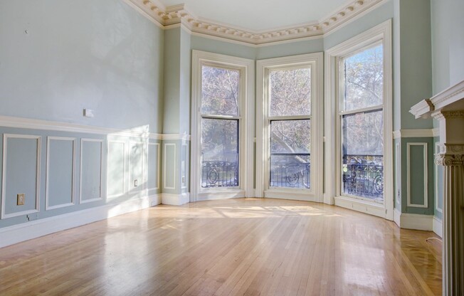 327 Commonwealth Ave.