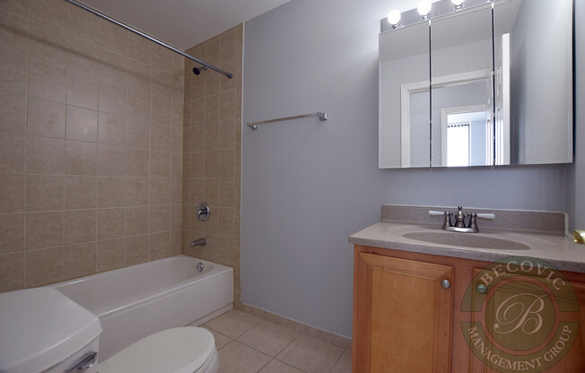 2 beds, 2 baths, 900 sqft, $2,500, Unit 203