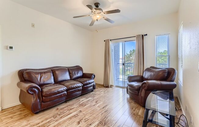 1 bed, 1 bath, $1,250, Unit # 1122