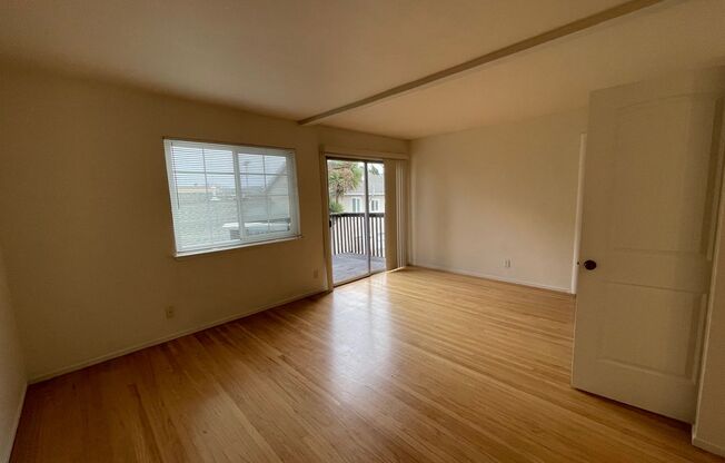 216 Santa Lucia Ave