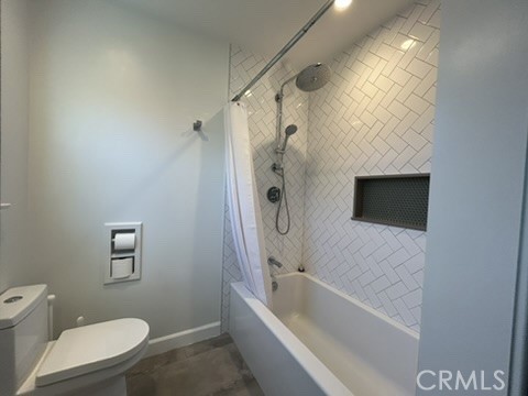 3 beds, 2 baths, 1,800 sqft, $4,600