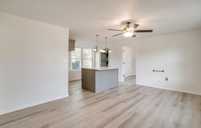 Remodeled 3 Bed, 1 Bath Home in Morningside Park Addition- 76110