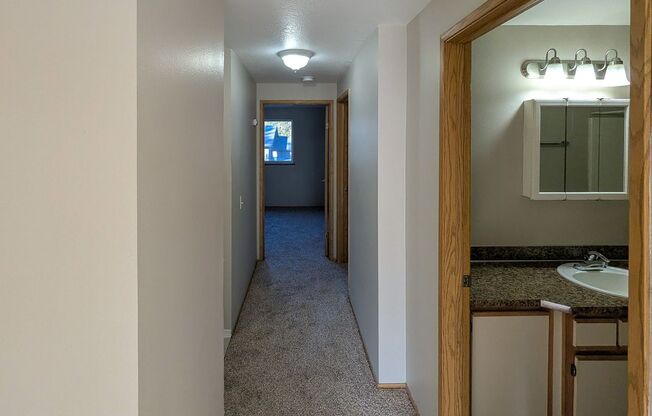 2 beds, 2 baths, 950 sqft, $1,350, Unit 23