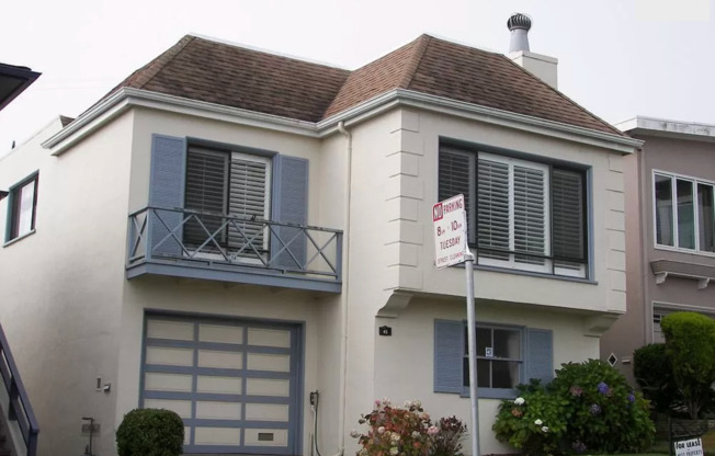 Beautiful and spacious 2 level Home In Daly City