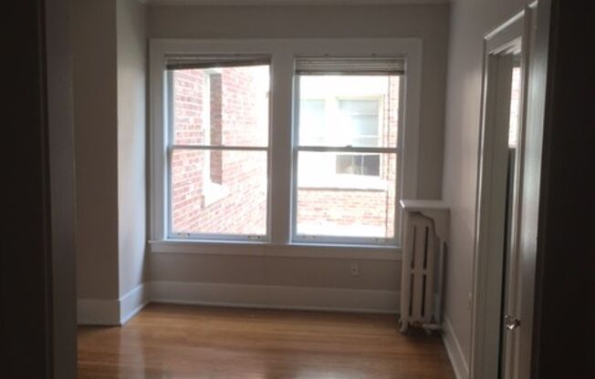 Studio, 1 bath, 390 sqft, $1,050, Unit 01 - 401