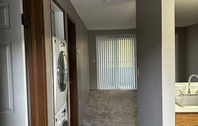 1 bed, 1 bath, 643 sqft, $1,235, Unit 326