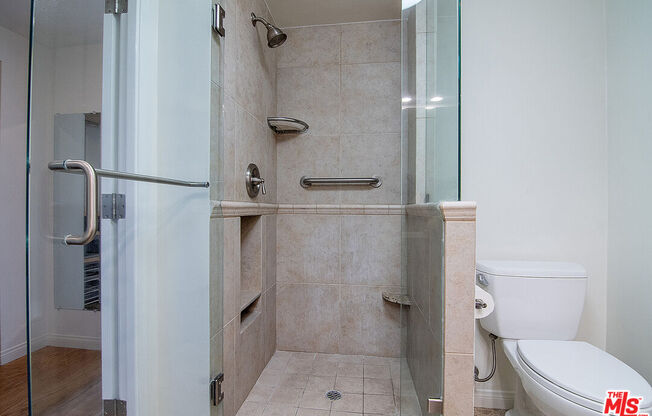 2 beds, 2 baths, 1,080 sqft, $4,850, Unit 708