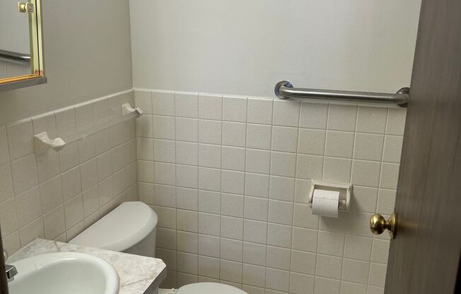 Studio, 1 bath, 338 sqft, $550, Unit 03