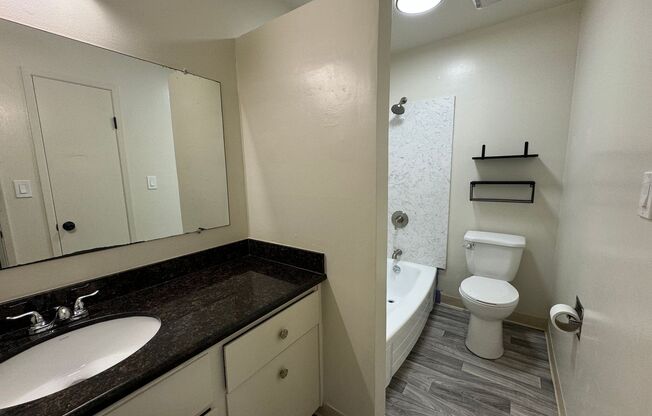 1 bed, 1 bath, $2,050, Unit 6B