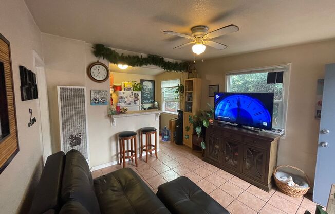 Awesome beach cottage across the Street from the Beach!