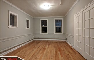 540 W Surf St