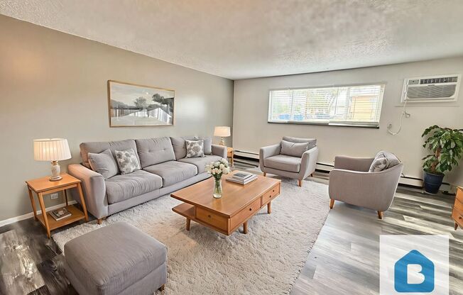 1691 MOORE AVE