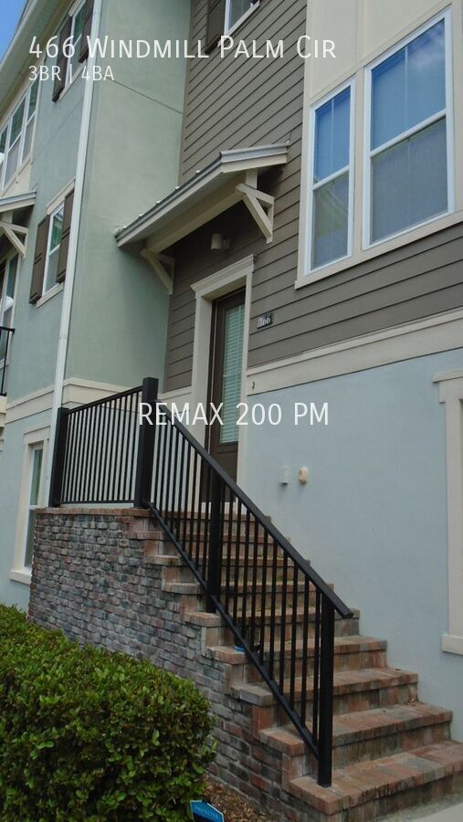 466 WINDMILL PALM CIR