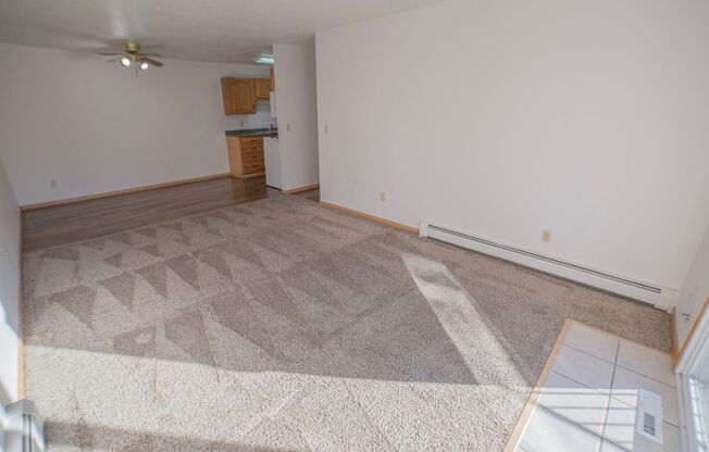 2 beds, 1 bath, 805 sqft, $820, Unit 1346-219