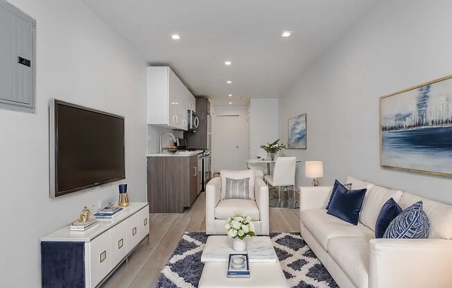 314 W 39 ST