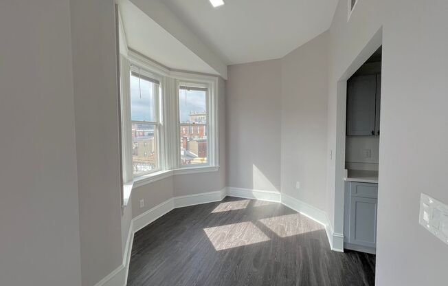 2 beds, 2 baths, 933 sqft, $2,015, Unit 703