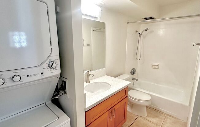 2 beds, 2 baths, $3,000