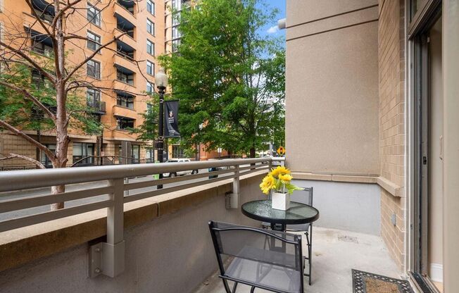 2 beds, 2 baths, $3,300, Unit # 105