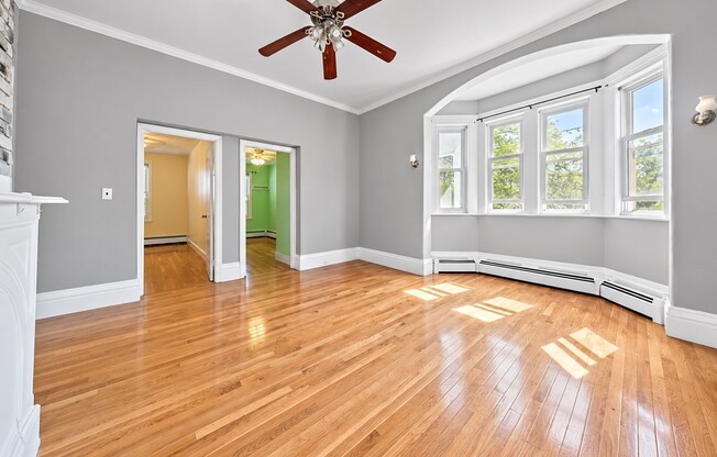 395 LEXINGTON ST