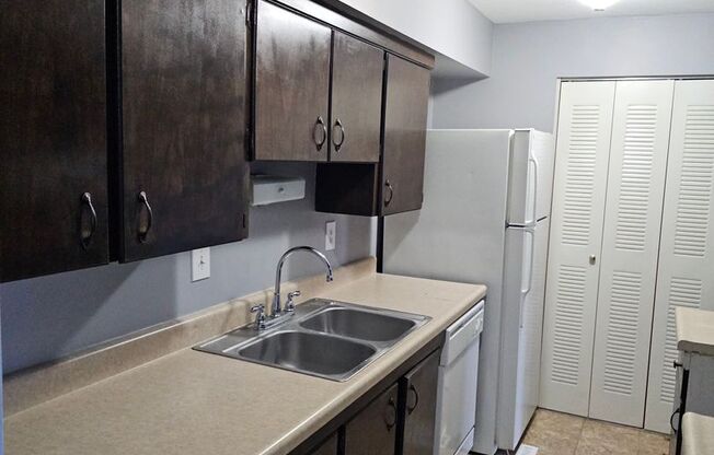 2 beds, 1 bath, 530 sqft, $1,125, Unit 4632-12