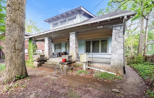 853 MYRTLE ST NE