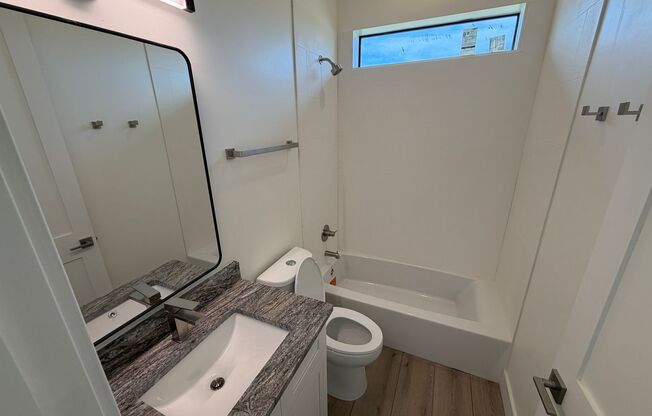 3 beds, 2 baths, 1,155 sqft, $1,795