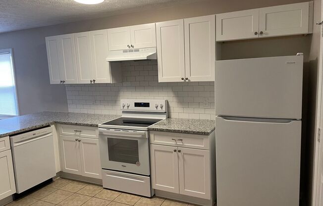 2 beds, 2 baths, 1,000 sqft, $1,625, Unit 3649