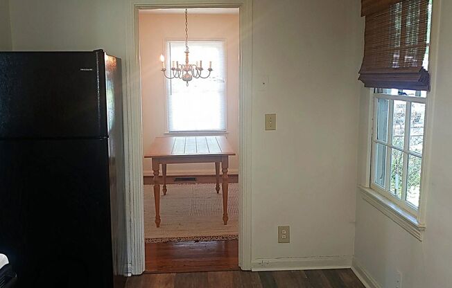 3 beds, 1 bath, $1,600