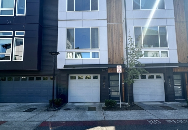 13955 NE 15 CT