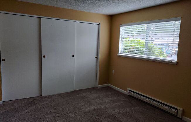 Gorgeous ground floor 1 bedroom condo