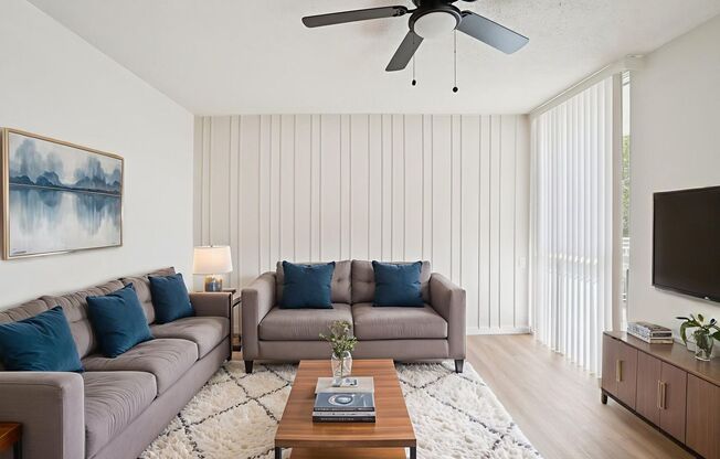 1 bed, 1 bath, 550 sqft, $1,549, Unit 44