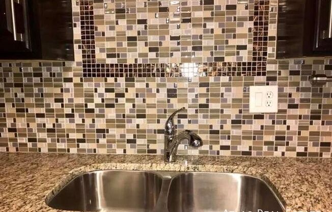 12221 W Bell Road Unit 185