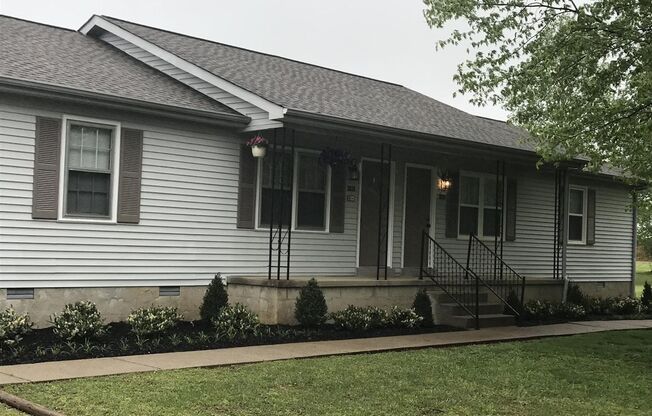 One Level 2 Bedroom Duplex in Murfreesboro!