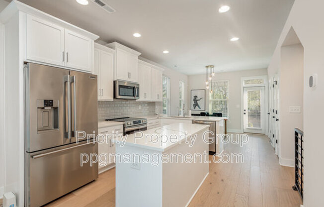 5048 YORK PARK LN