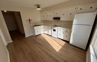 1 bed, 1 bath, $995, Unit 699-S