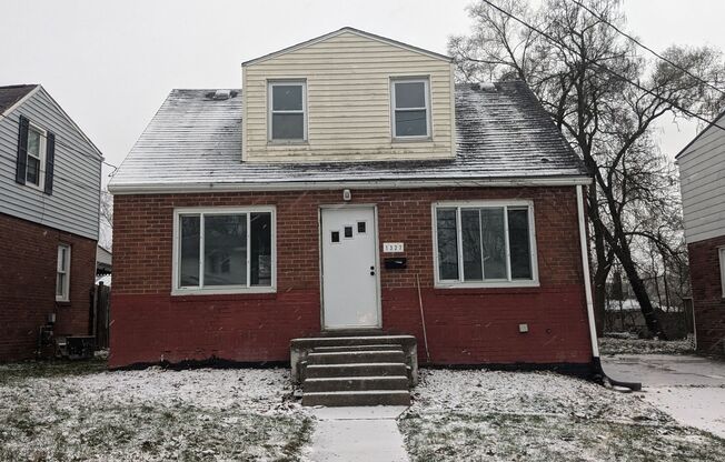 2-Bedroom, 1-Bathroom Single Family Home for Rent in Massillon, Ohio