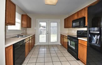 3 beds, 2 baths, $1,550